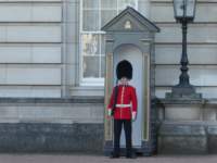 buckinghampalace2_small.jpg