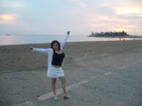 sandraglyfadabeach_small.jpg