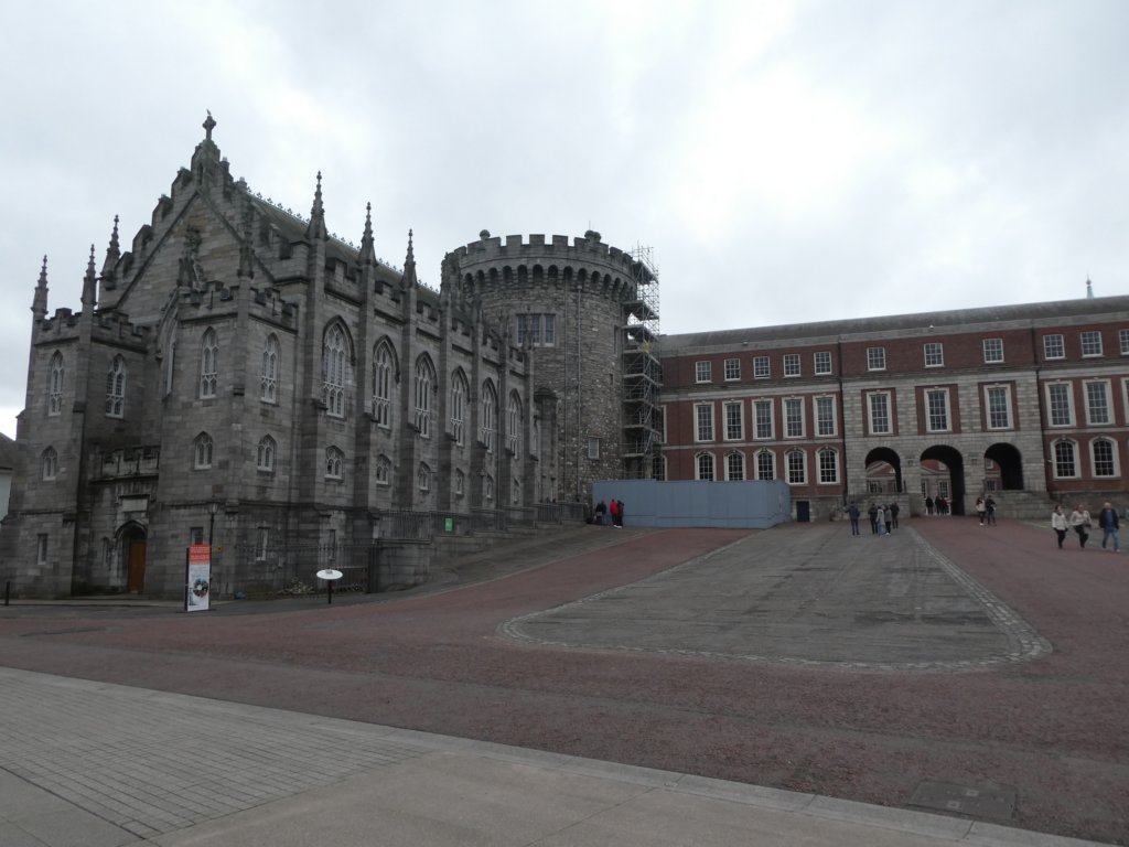 dublincastle.jpg