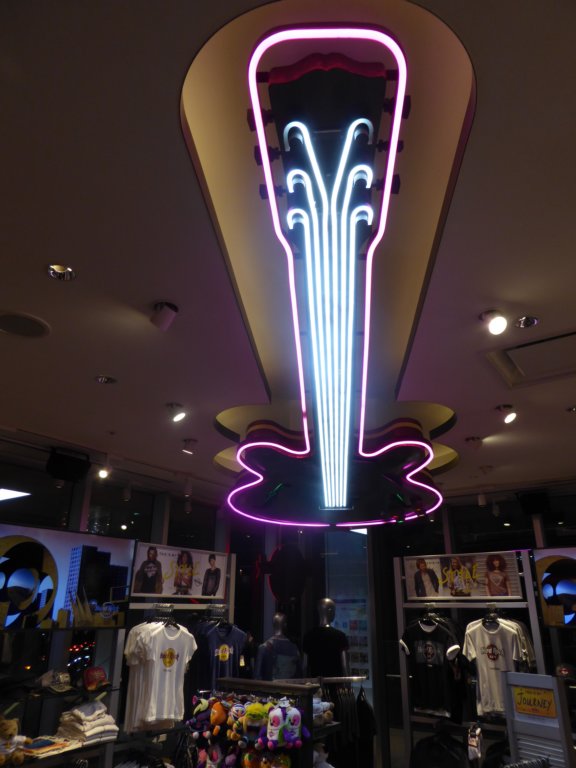 hardrockcafefukuoka2.jpg