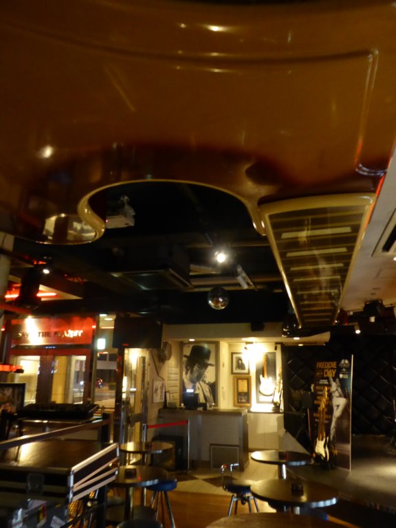 hardrockcafeosaka6.jpg