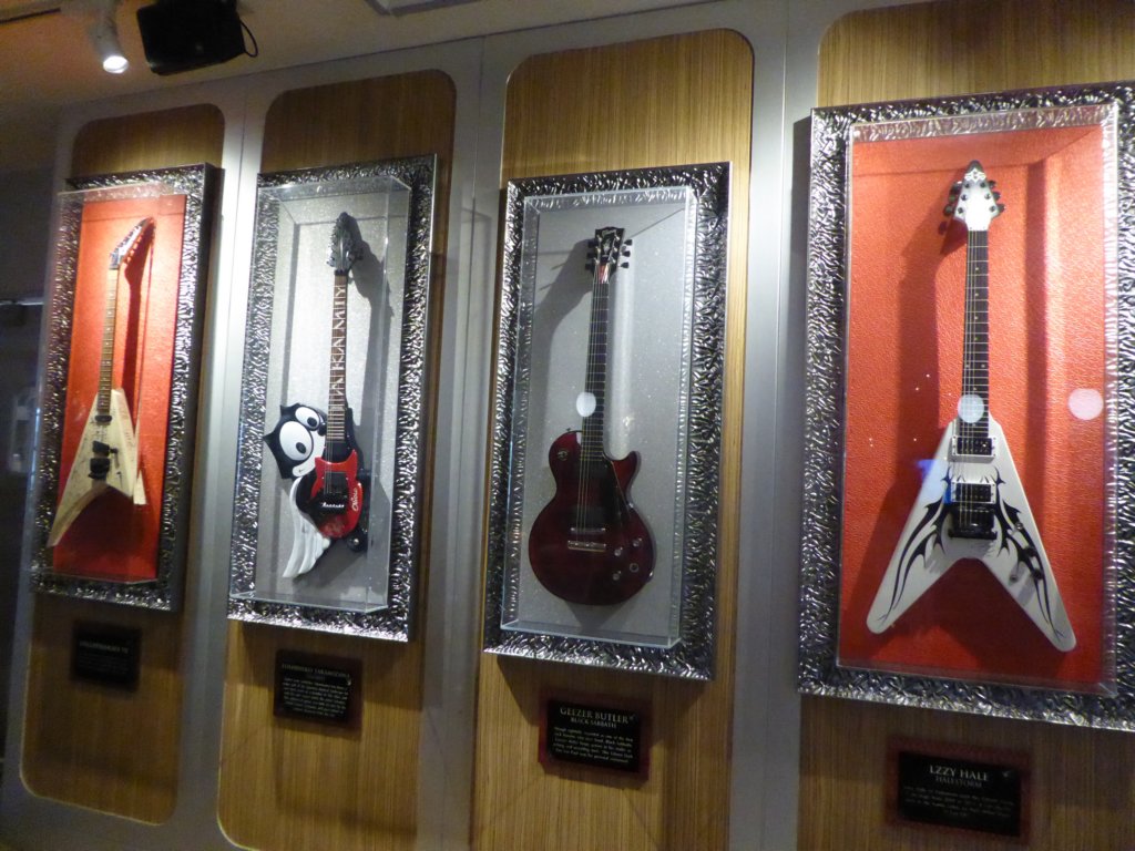 hardrockcafeuniversalosaka3.jpg