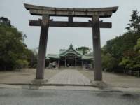 hokokushrine_small.jpg