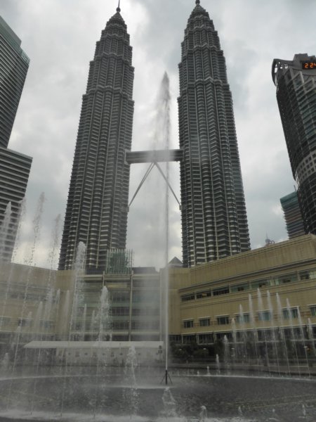 petronastowers.jpg