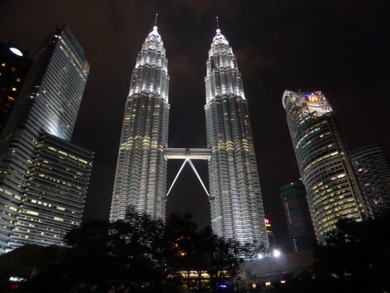 petronastowers6.jpg