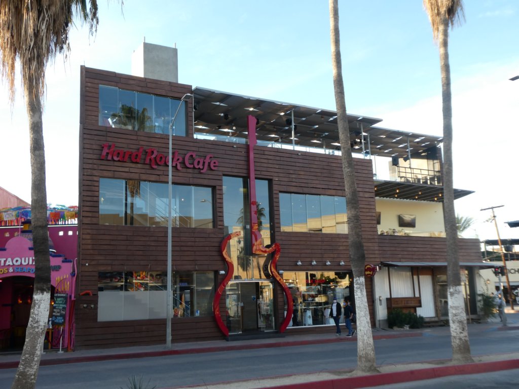 hardrockcafecabosanlucas.jpg