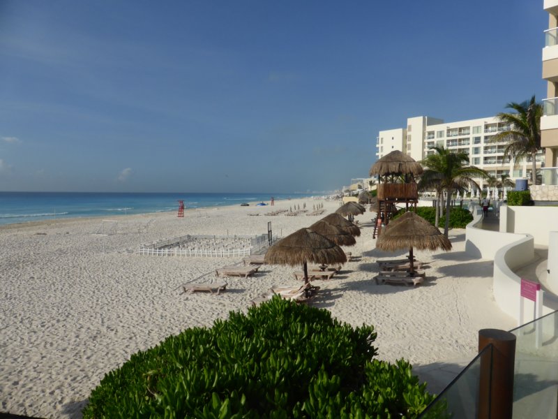 cancunbeachourhotel.jpg