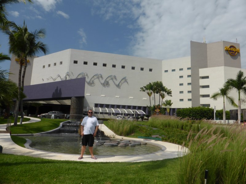 hardrockhotelpuertovallarta.jpg