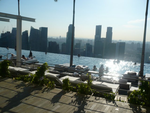 poolmarinabaysandshotel3.jpg