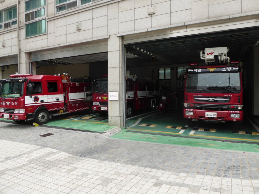 seoulfirefighters2.jpg