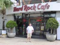 hardrockcafepattaya2_small.jpg