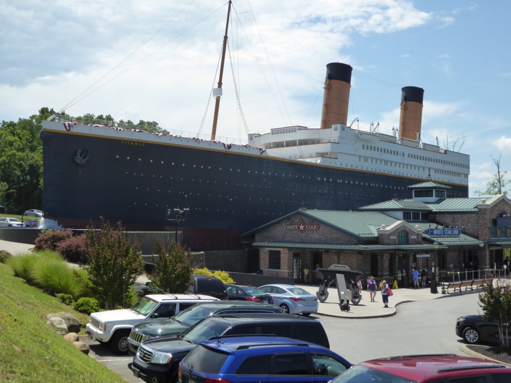 titanicmuseum.jpg